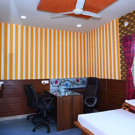 P P Lodging Пуне Екстер'єр фото
