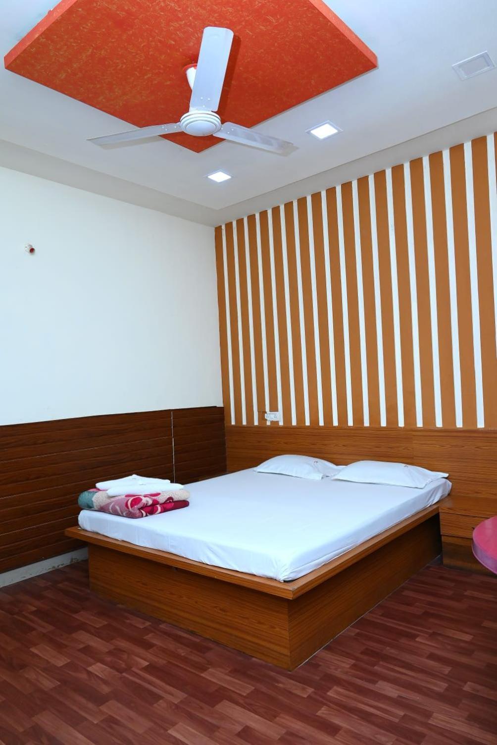 P P Lodging Пуне Екстер'єр фото